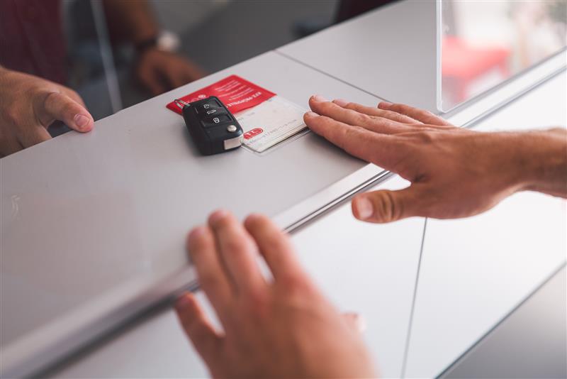 Nie mehr suchen: Der Kfz-Schein in der Handy-App