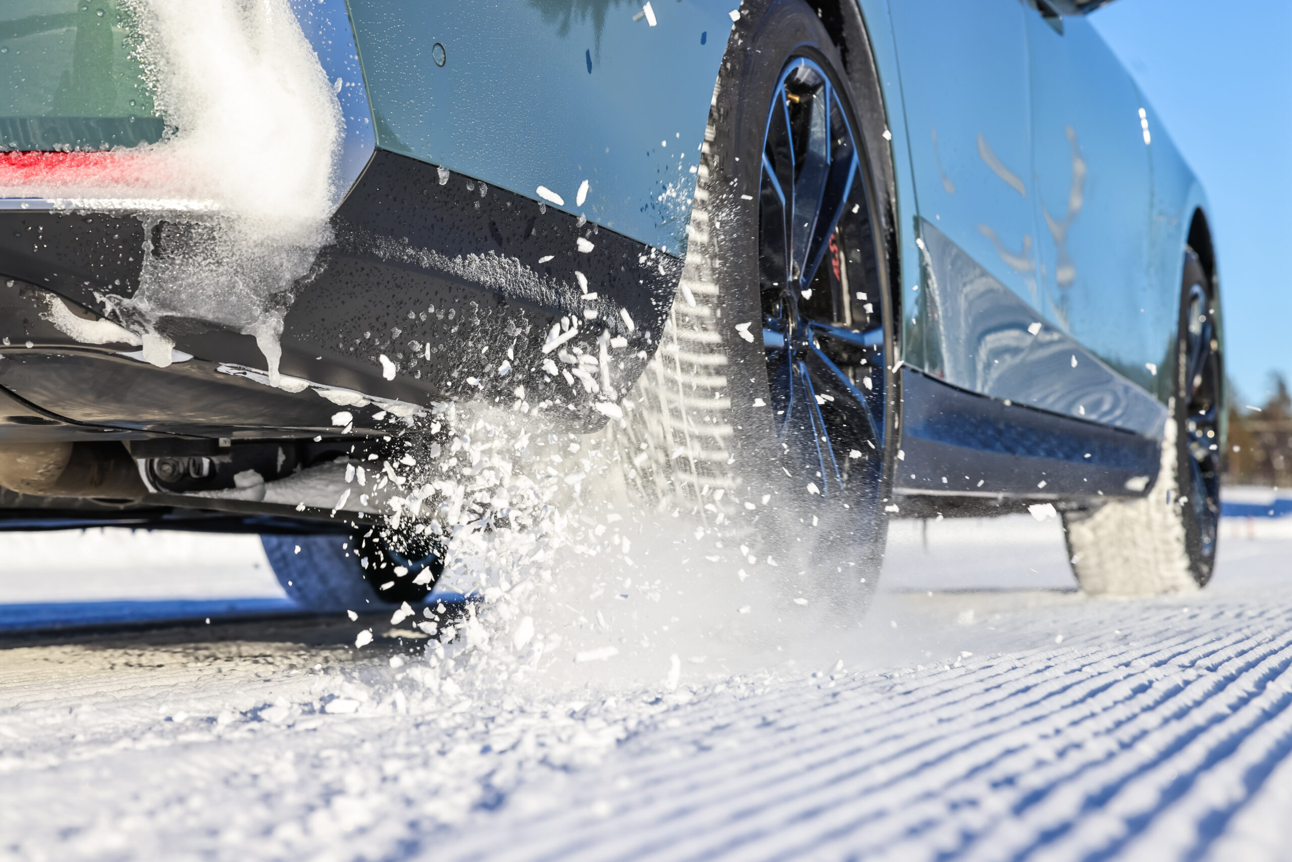 Winterreifen im Test: Premium oder Preisbrecher?